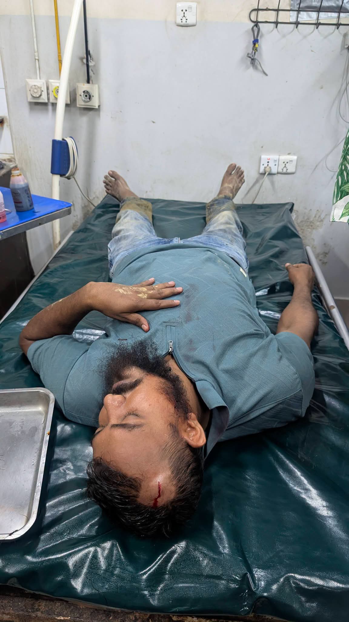 সংরক্ষিত বনভূমিতে অবৈধ পানের বরজ উচ্ছেদে হামলা, রক্তাক্ত ৫ বনকর্মী; তিনজনের অবস্থা আশঙ্কাজনক